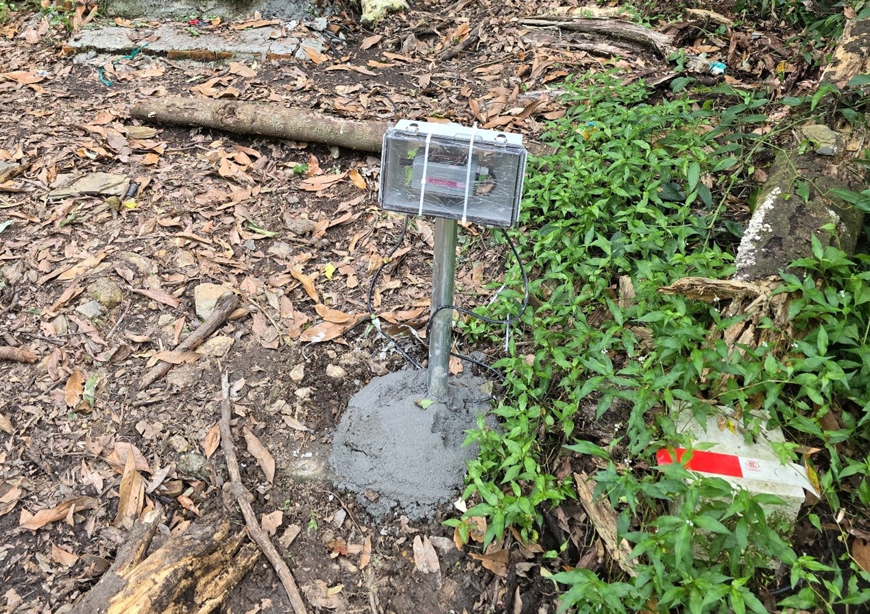 高精度傾斜儀基座改良與安裝